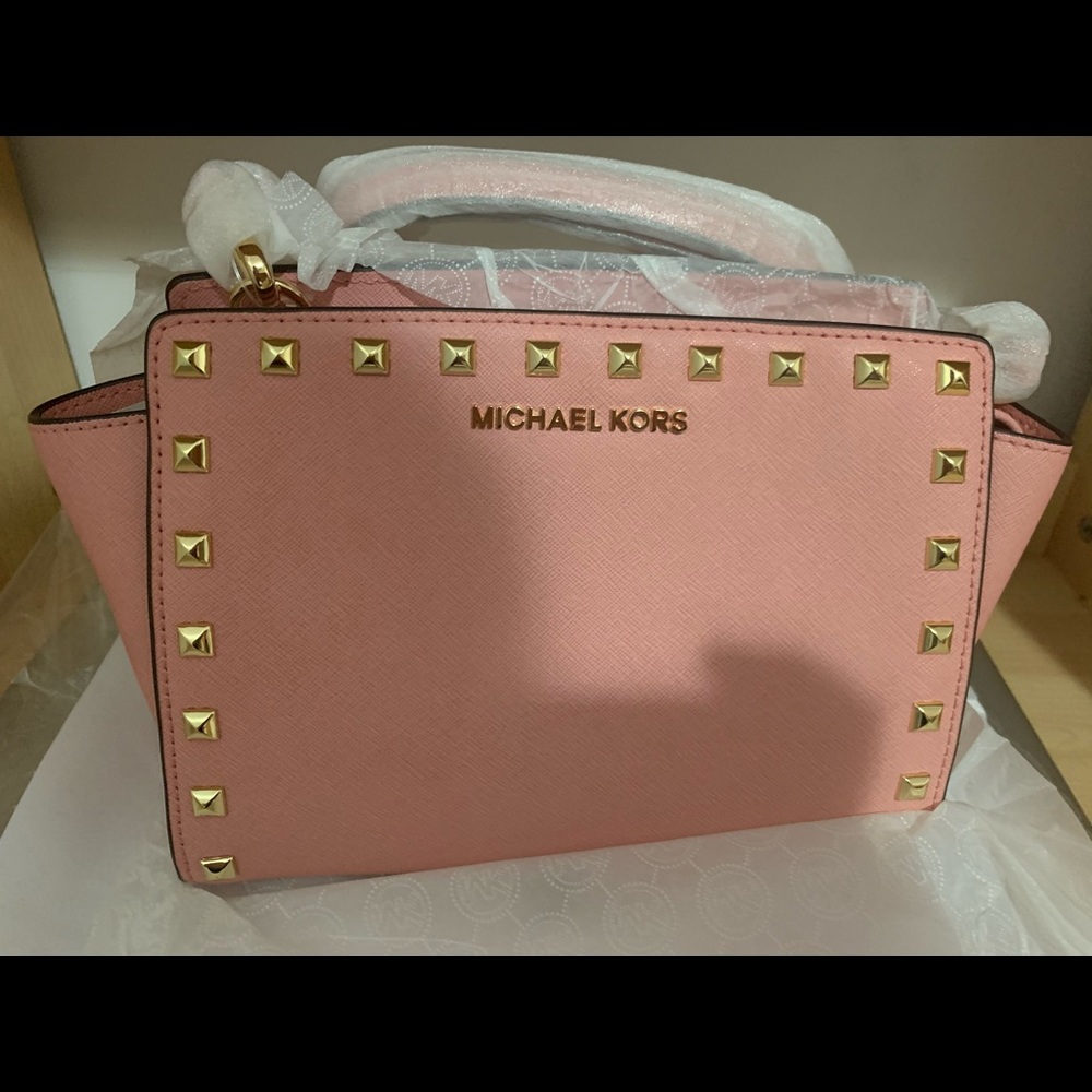 michael kors medium studded crossbody